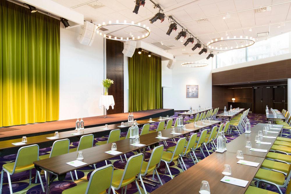 Courtyard By Marriott Stockholm Kungsholmen Hotel Exterior foto